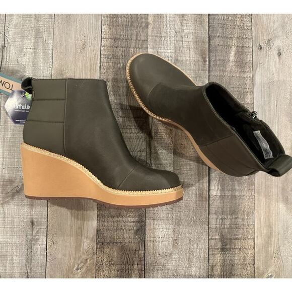 TOMS Raven Wedge Bootie in Olive Size 6 NWT - Picture 2 of 16